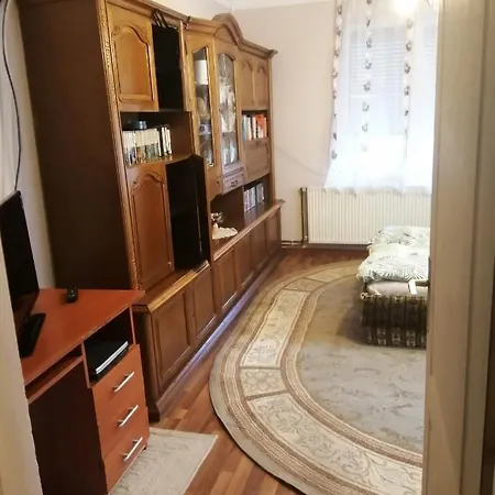 Mari Vendeghaz Casa de Férias *